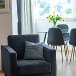 Rory דירה